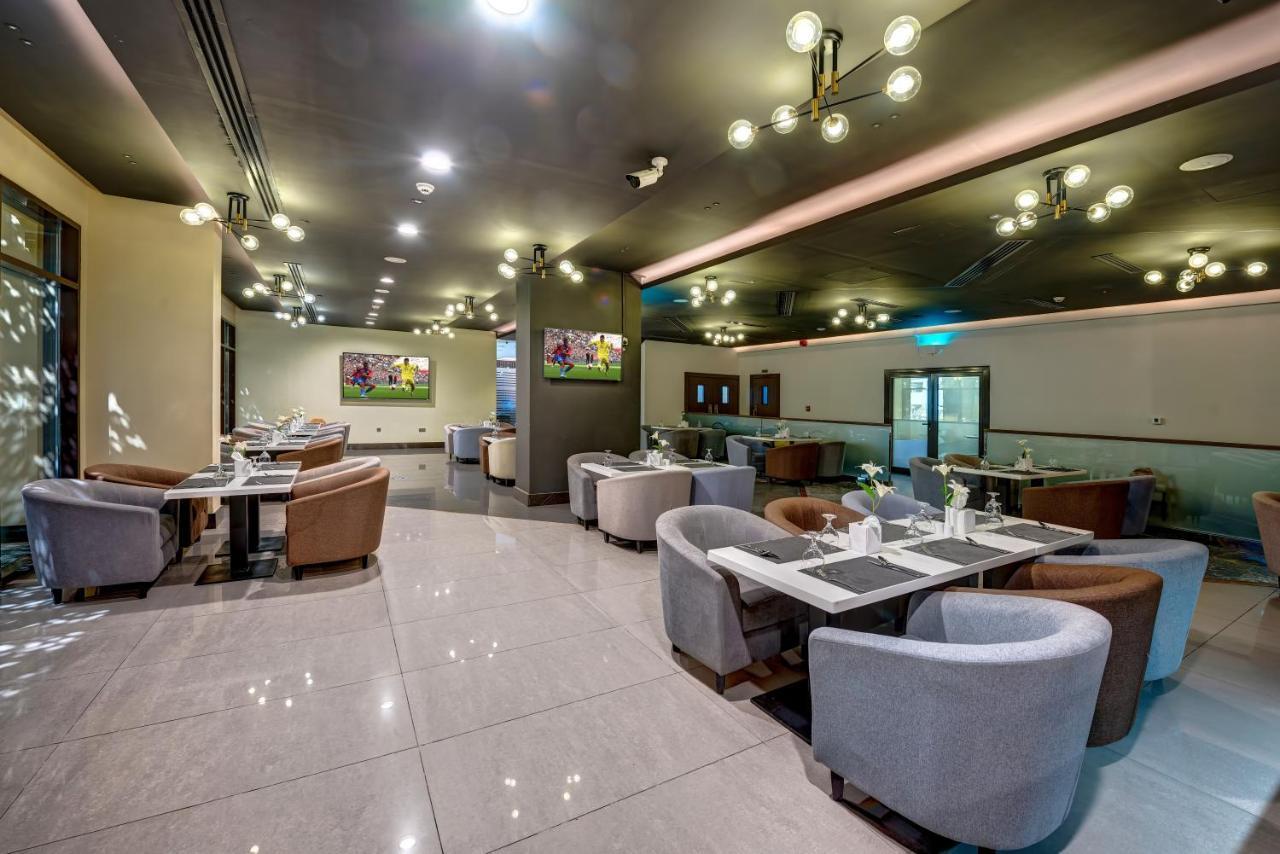 Abar Hotel Apartments Dip-1 迪拜 外观 照片